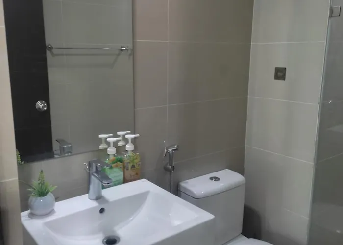 Ldn Staycation Partners Apartahotel